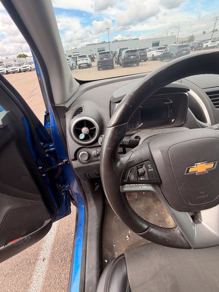 Thumbnail: 2015 Chevrolet Trax - 8