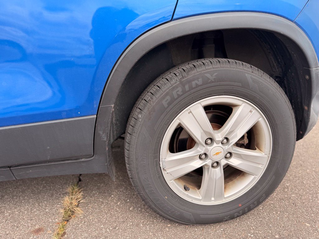 Thumbnail: 2015 Chevrolet Trax - 16