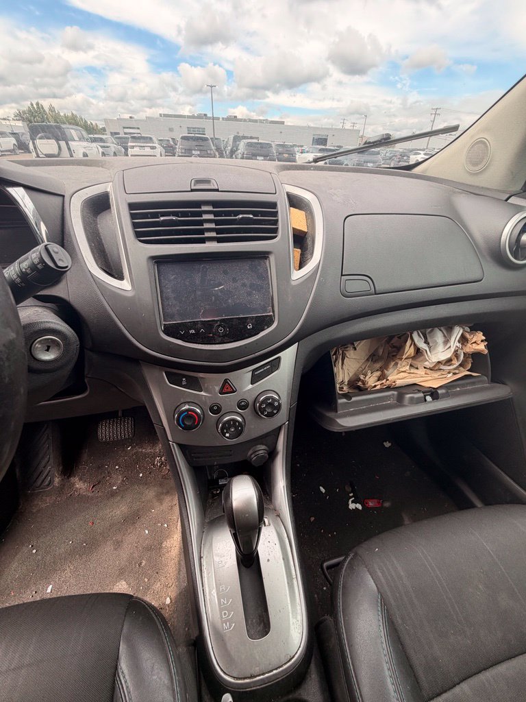 Thumbnail: 2015 Chevrolet Trax - 11