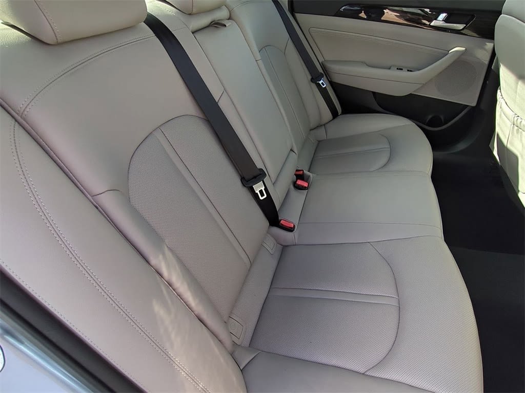 Thumbnail: 2016 Hyundai Sonata - 27