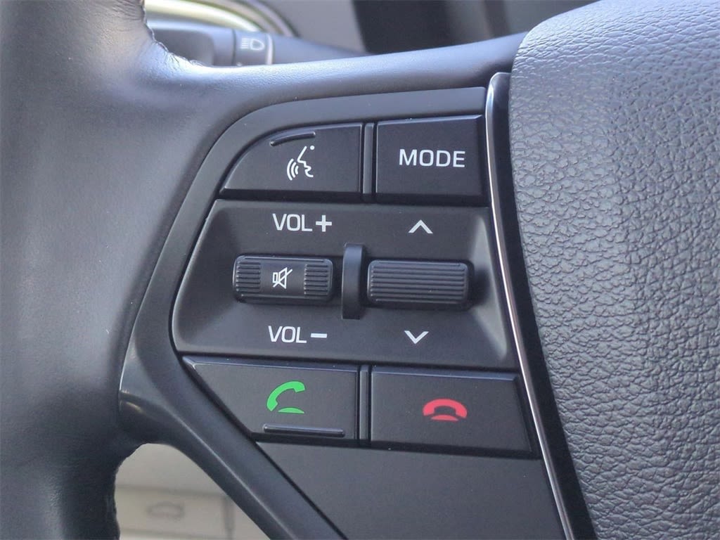 Thumbnail: 2016 Hyundai Sonata - 30