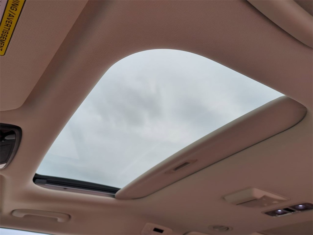 Thumbnail: 2024 Kia Carnival - 25