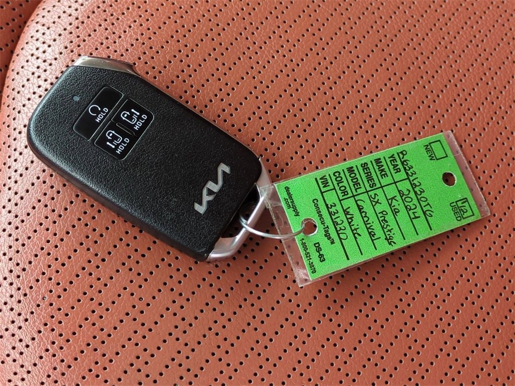 Thumbnail: 2024 Kia Carnival - 17