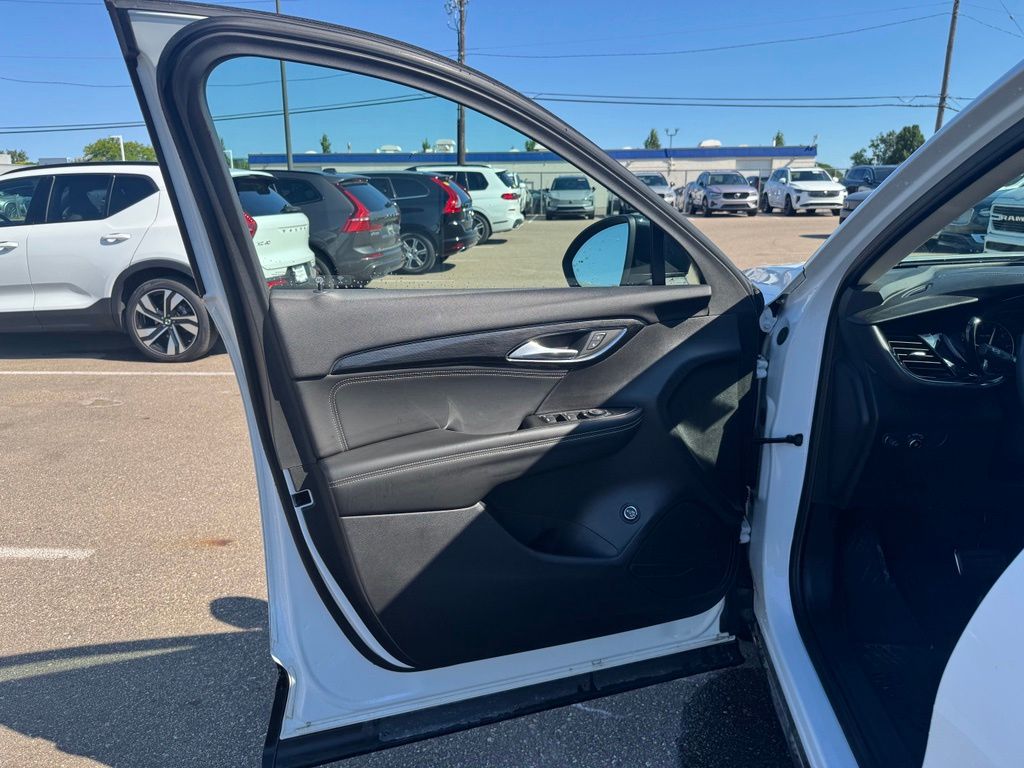 Thumbnail: 2022 Buick Envision - 21