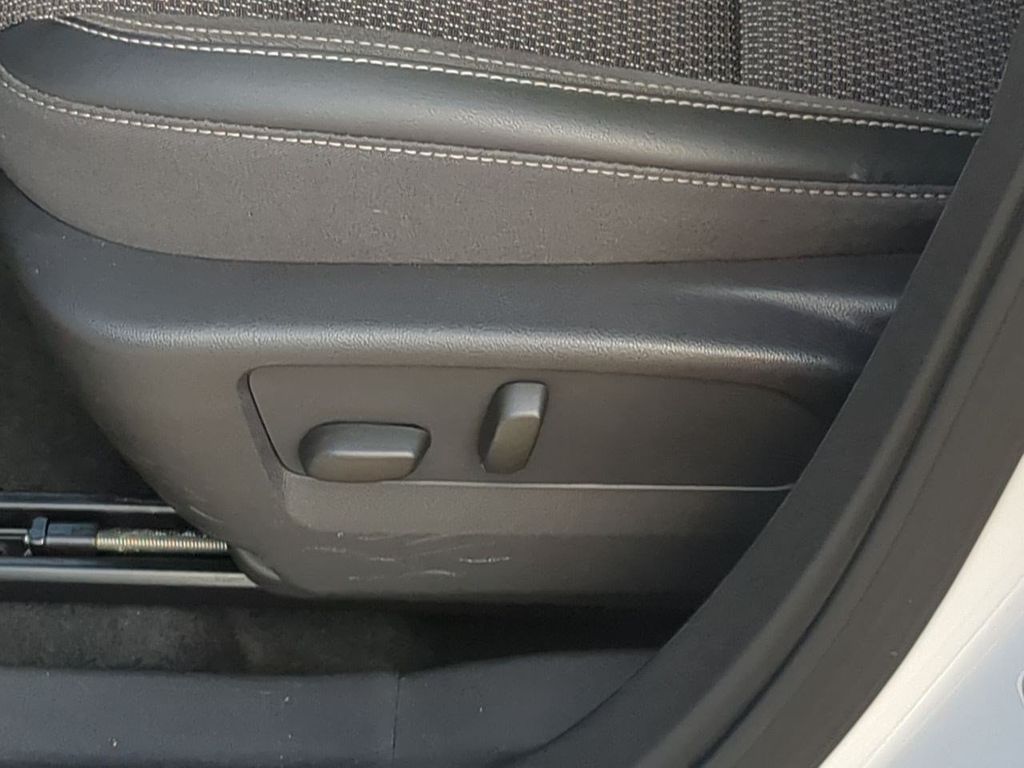 Thumbnail: 2022 Buick Envision - 24