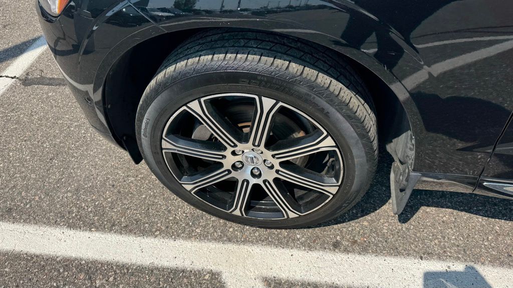 Thumbnail: 2019 Volvo XC60 - 20