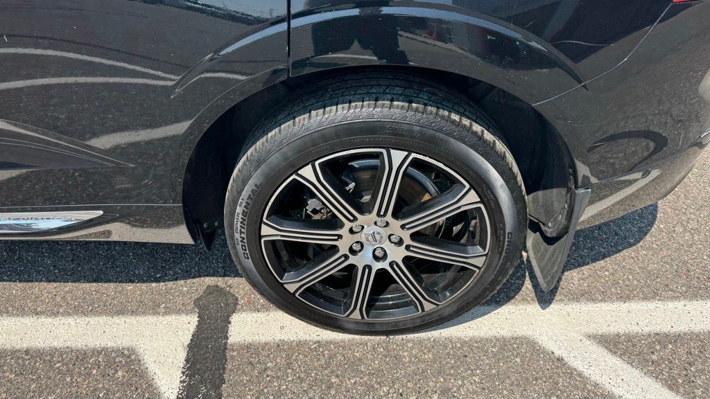 Thumbnail: 2019 Volvo XC60 - 19