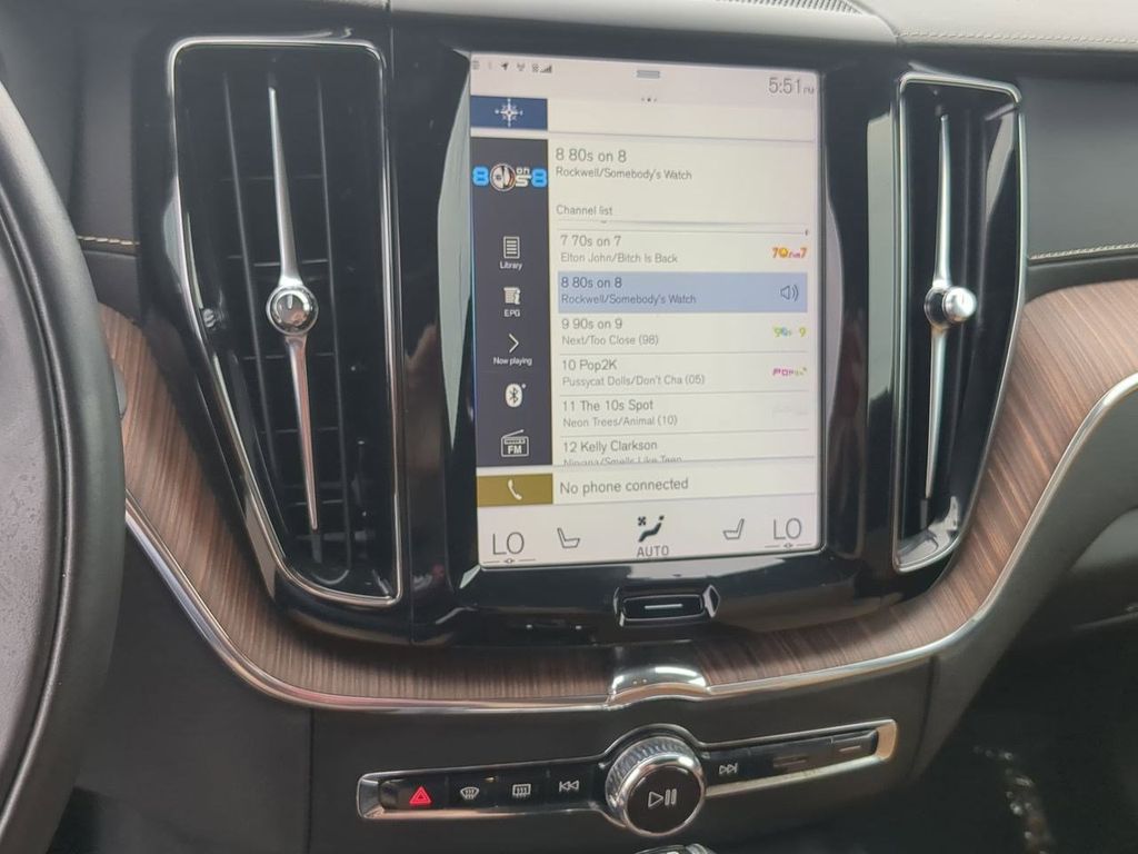 Thumbnail: 2019 Volvo XC60 - 14