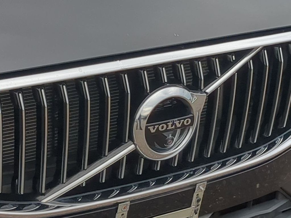Thumbnail: 2019 Volvo XC60 - 23