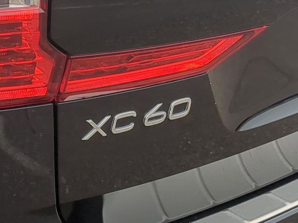 Thumbnail: 2019 Volvo XC60 - 7