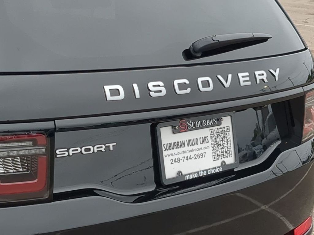 Thumbnail: 2025 Land Rover Discovery Sport - 22