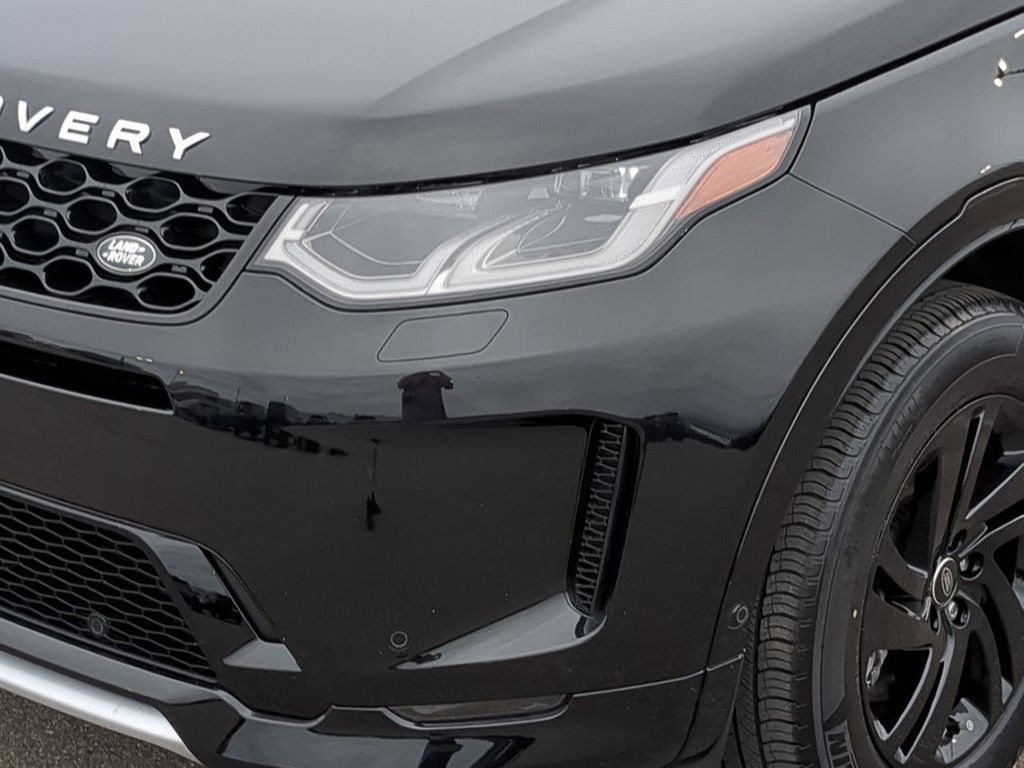 Thumbnail: 2025 Land Rover Discovery Sport - 21