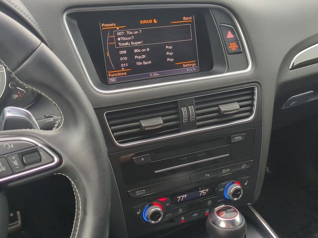 Thumbnail: 2014 Audi SQ5 - 15