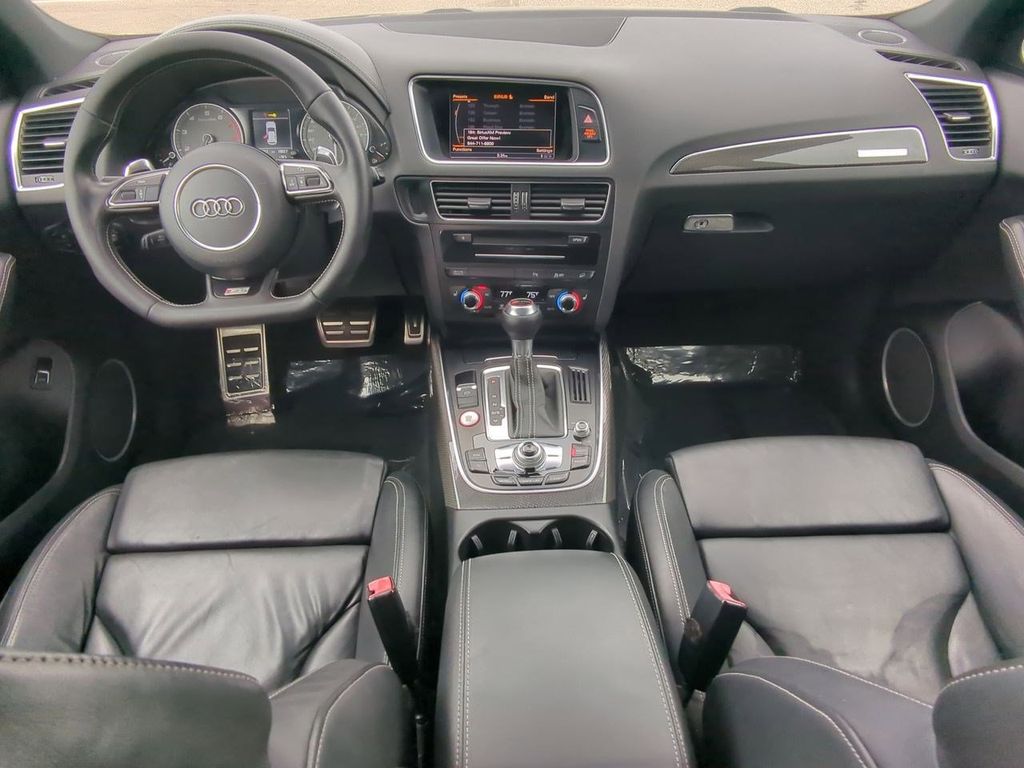 Thumbnail: 2014 Audi SQ5 - 10