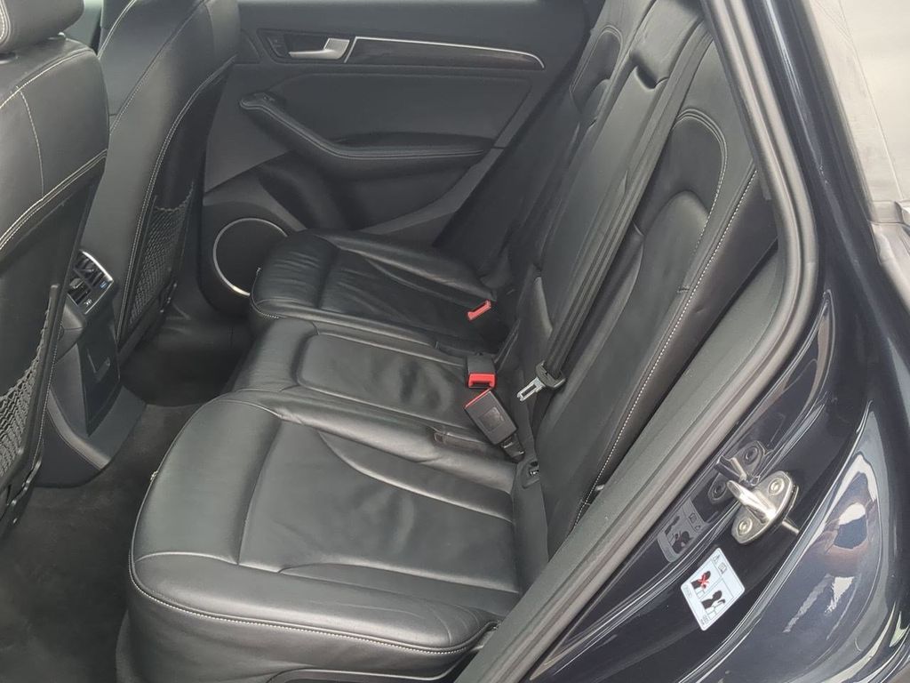 Thumbnail: 2014 Audi SQ5 - 25