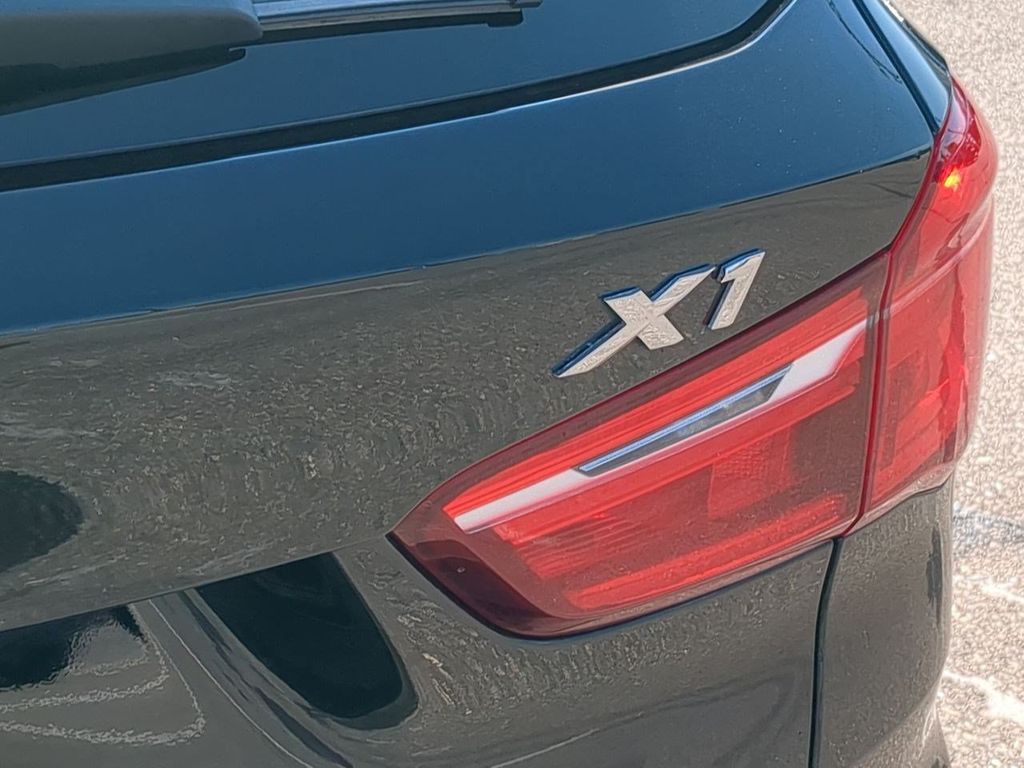 Thumbnail: 2017 BMW X1 - 22