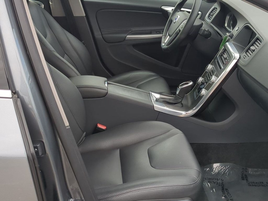 Thumbnail: 2016 Volvo S60 - 8