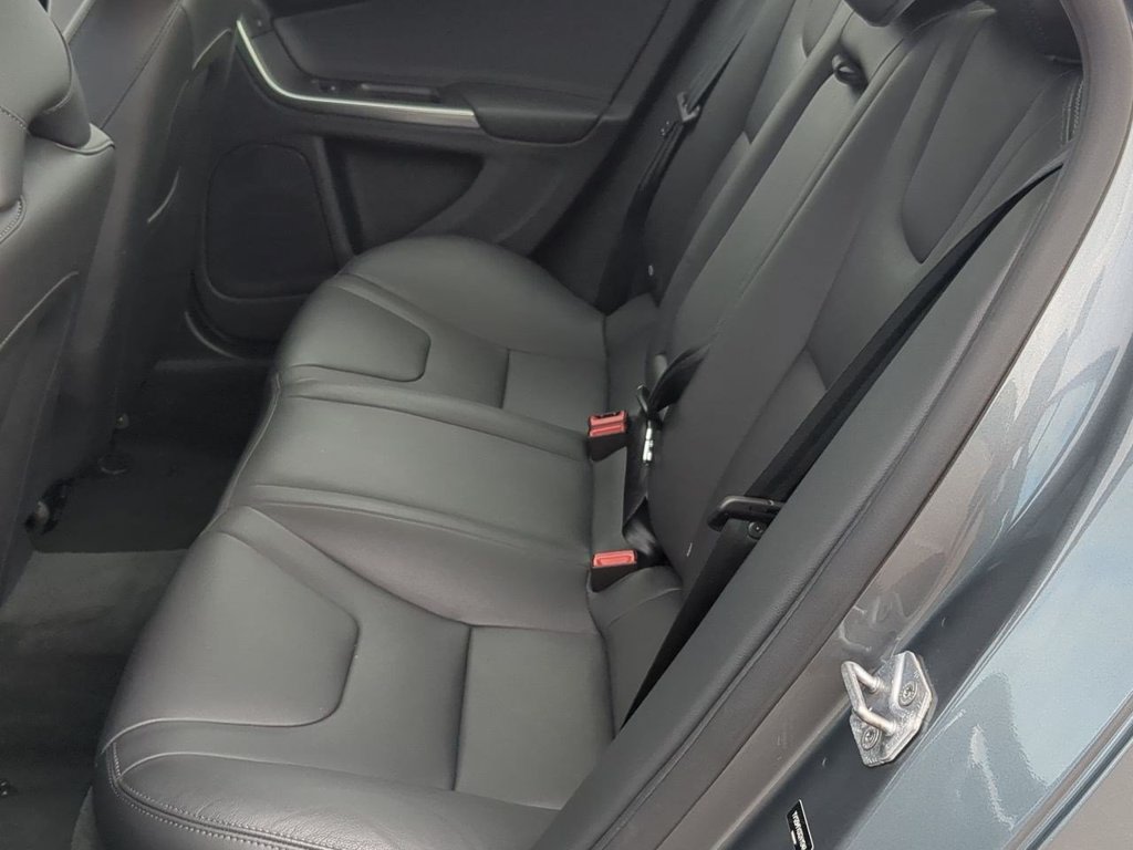 Thumbnail: 2016 Volvo S60 - 19