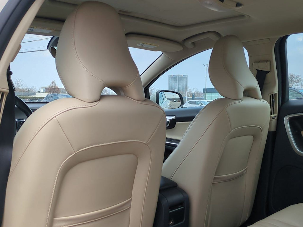 2017 Volvo V60 T5 12