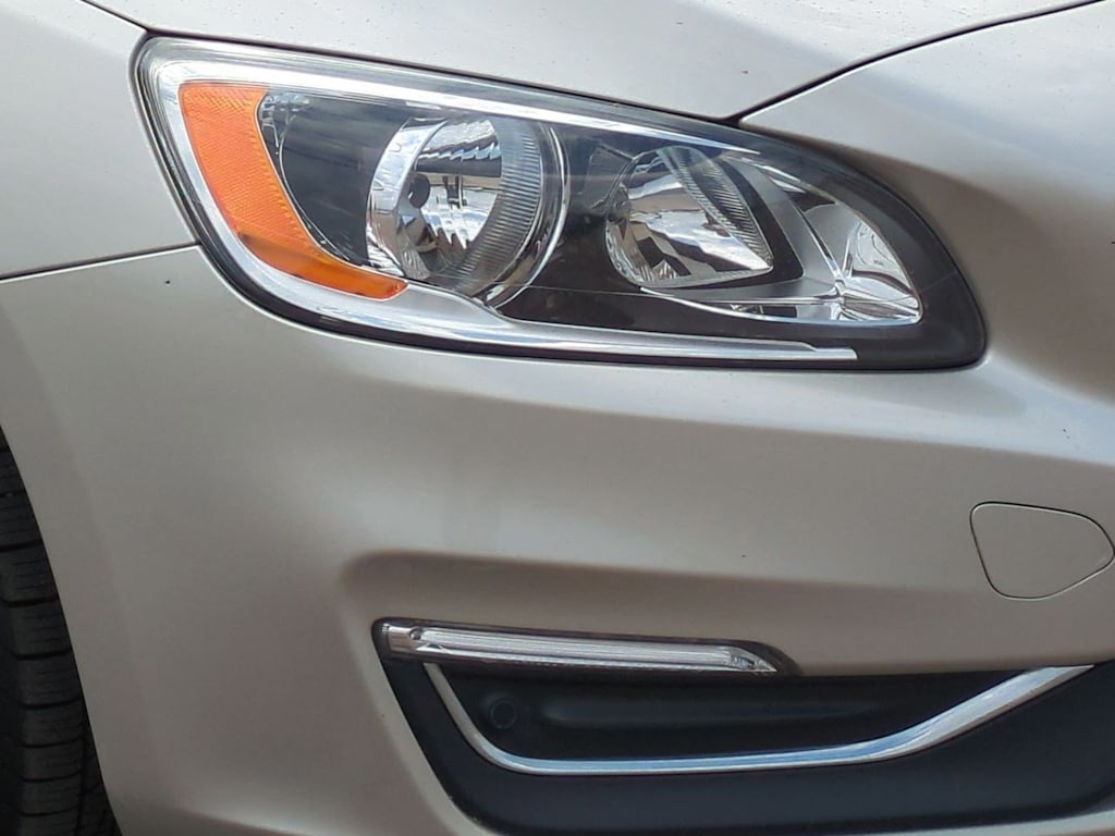2017 Volvo V60 T5 24