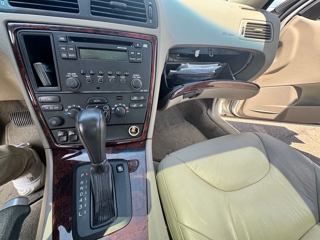 Thumbnail: 2006 Volvo S60 - 22