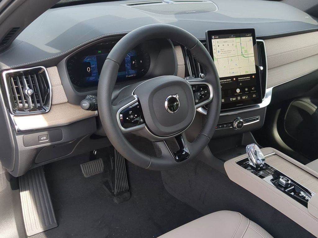 Thumbnail: 2026 Volvo XC90 - 2