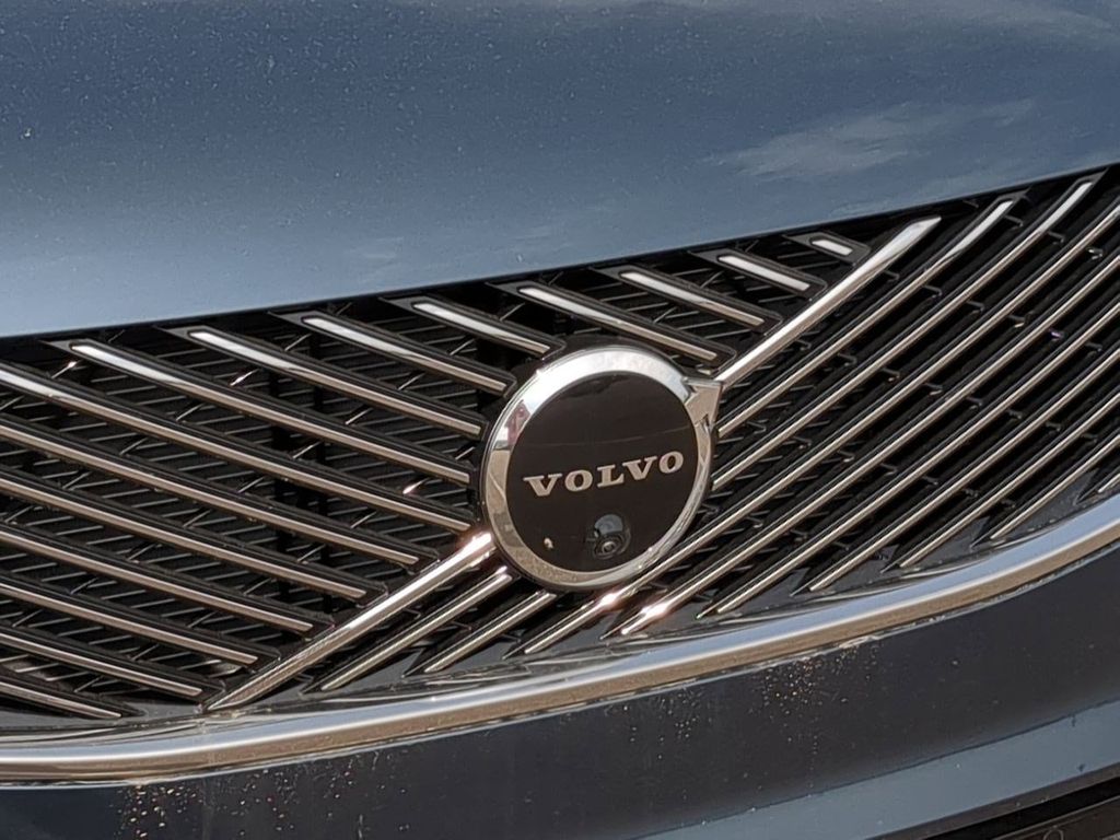 Thumbnail: 2026 Volvo XC90 - 7