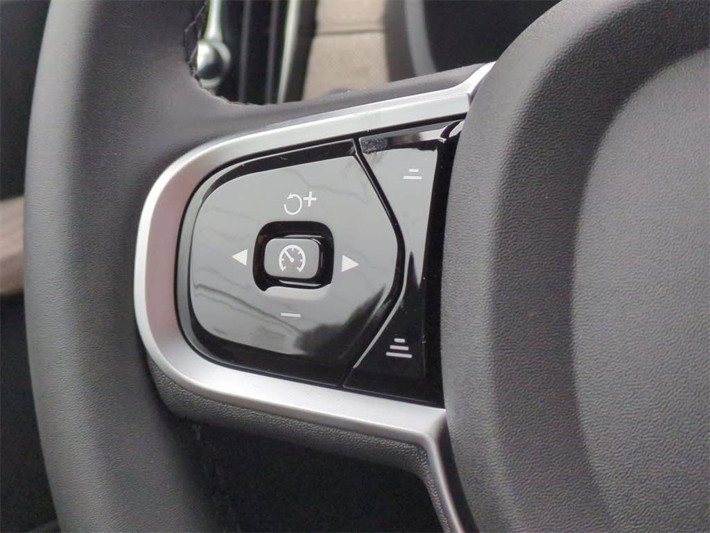 Thumbnail: 2026 Volvo XC90 - 29