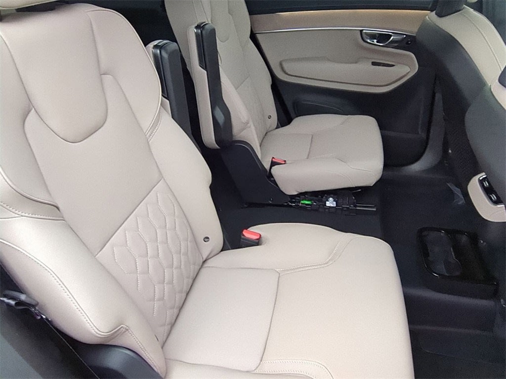 Thumbnail: 2026 Volvo XC90 - 11