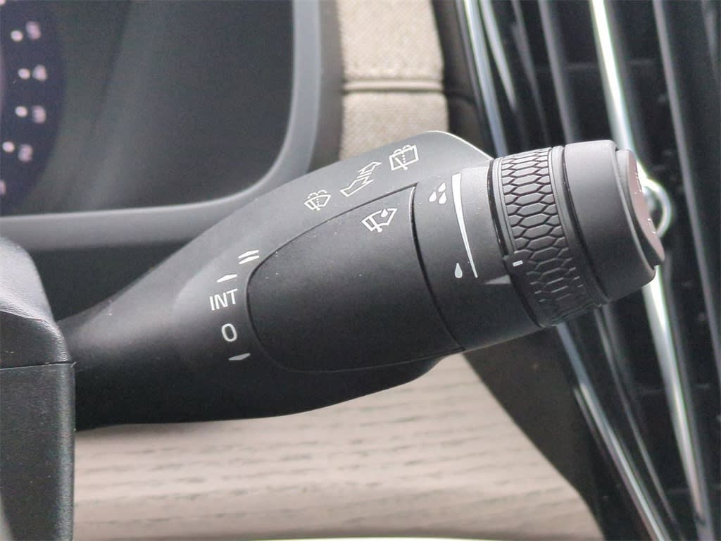 Thumbnail: 2026 Volvo XC90 - 31