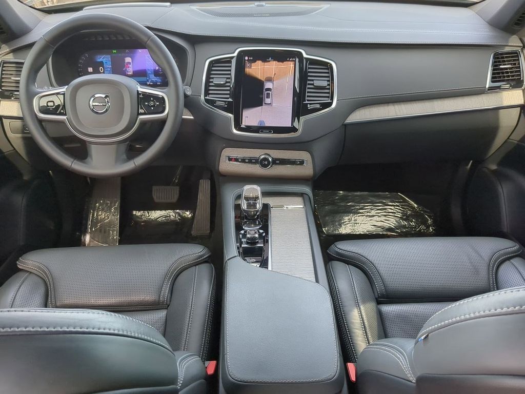 Thumbnail: 2023 Volvo XC90 - 9