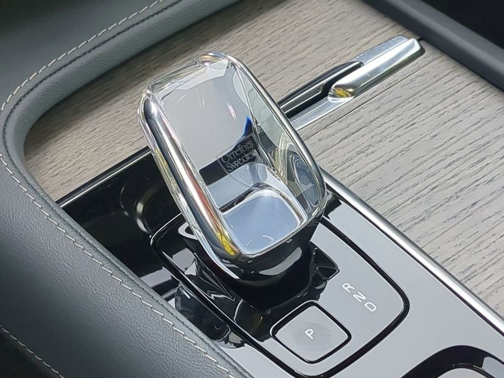 Thumbnail: 2023 Volvo XC90 - 15