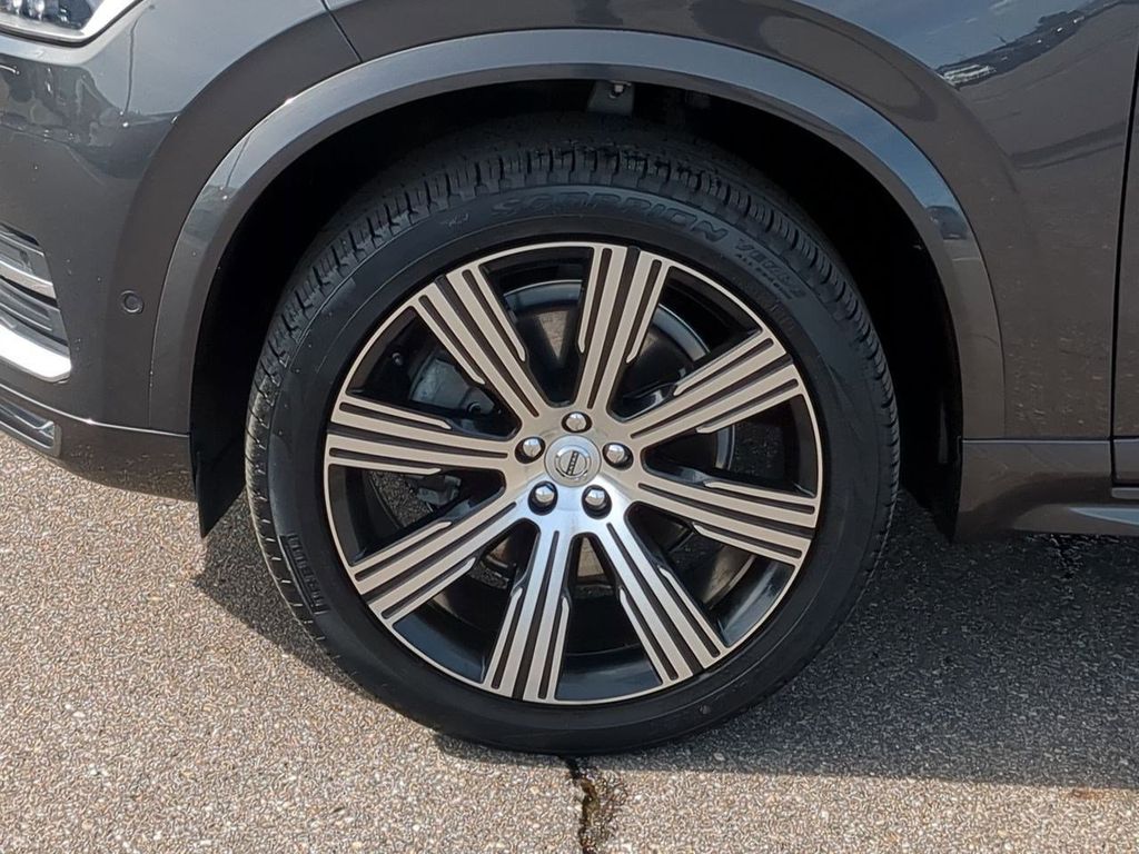 Thumbnail: 2023 Volvo XC90 - 8