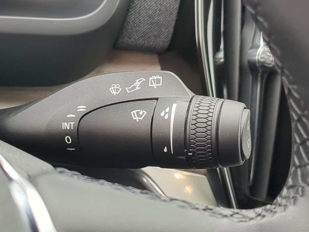 Thumbnail: 2026 Volvo XC90 - 32