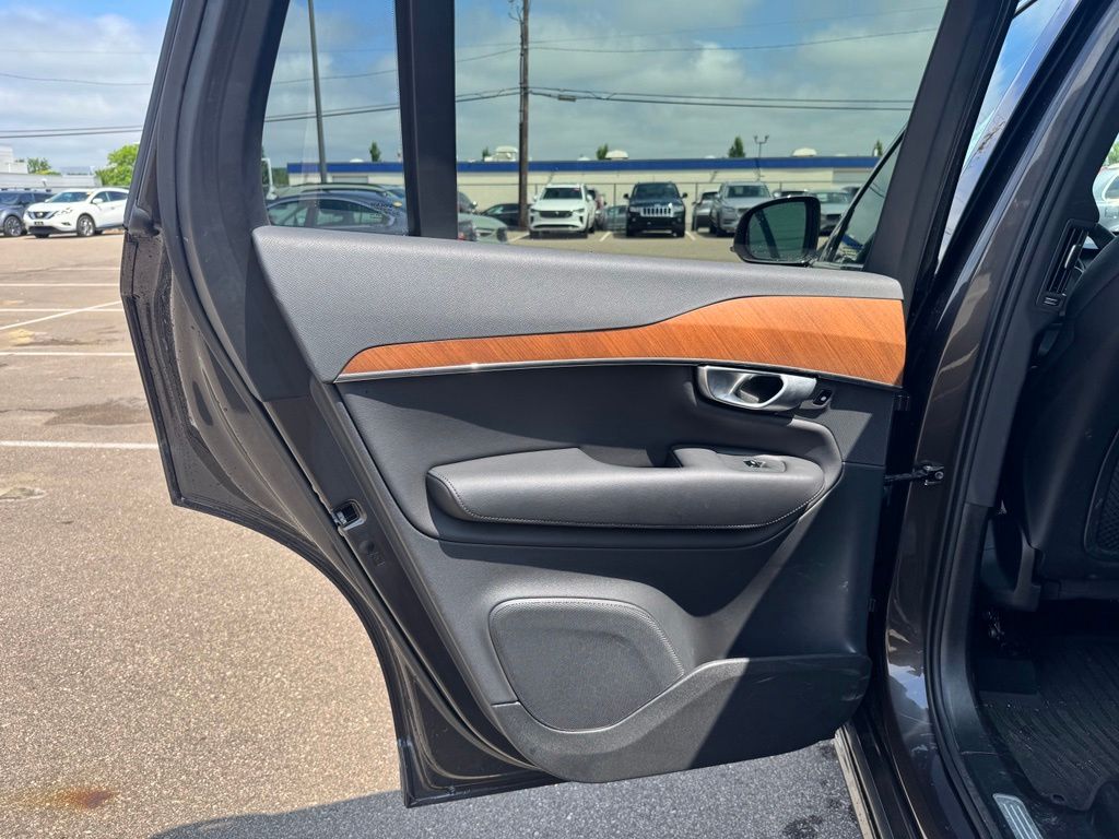 Thumbnail: 2024 Volvo XC90 - 19