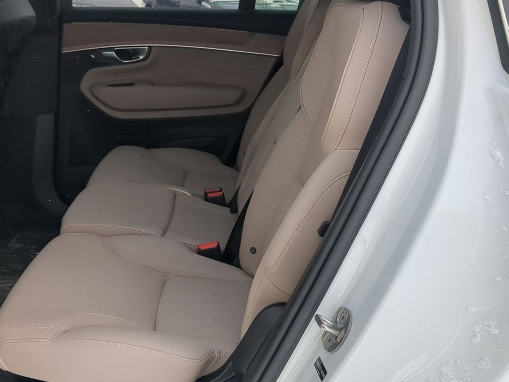 Thumbnail: 2026 Volvo XC90 - 12