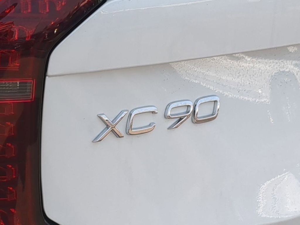 Thumbnail: 2026 Volvo XC90 - 22