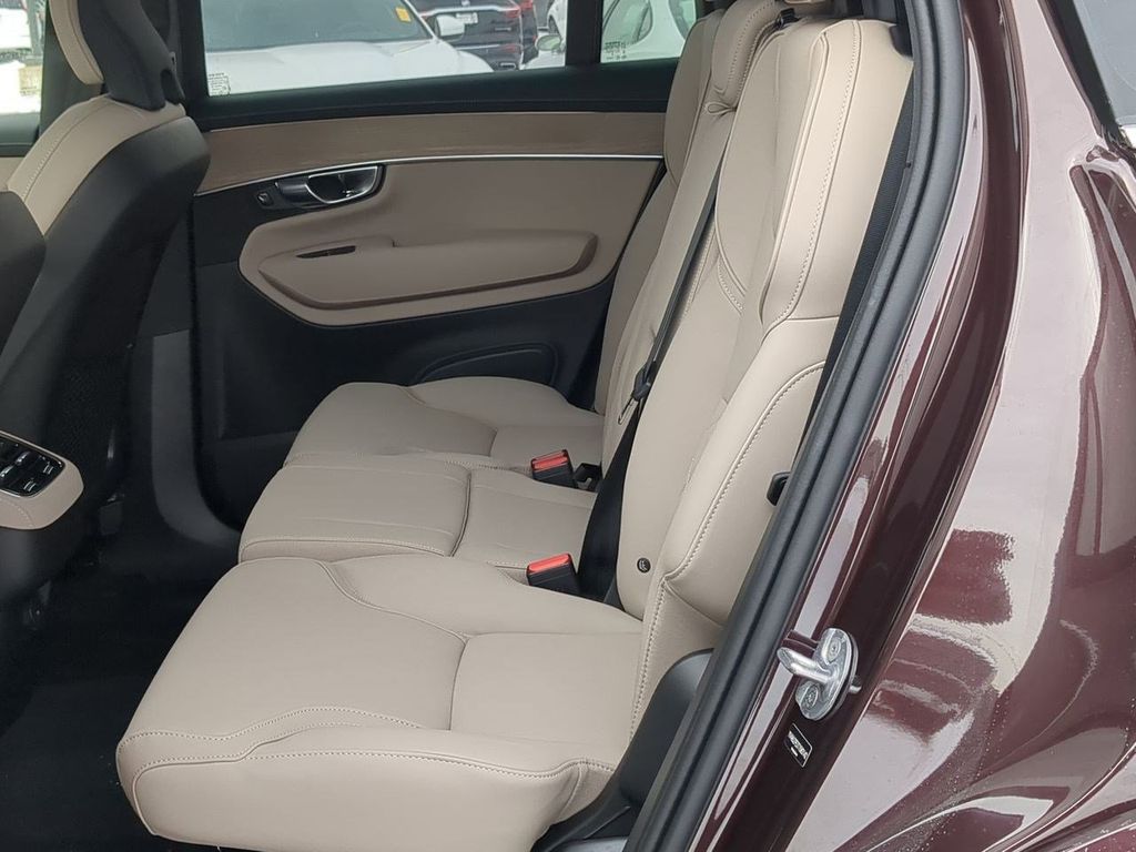 Thumbnail: 2026 Volvo XC90 - 24