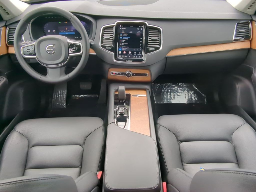 Thumbnail: 2024 Volvo XC90 - 9