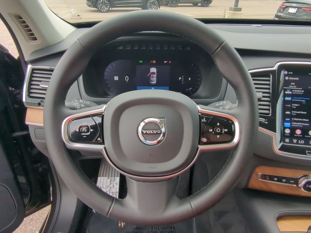Thumbnail: 2024 Volvo XC90 - 13
