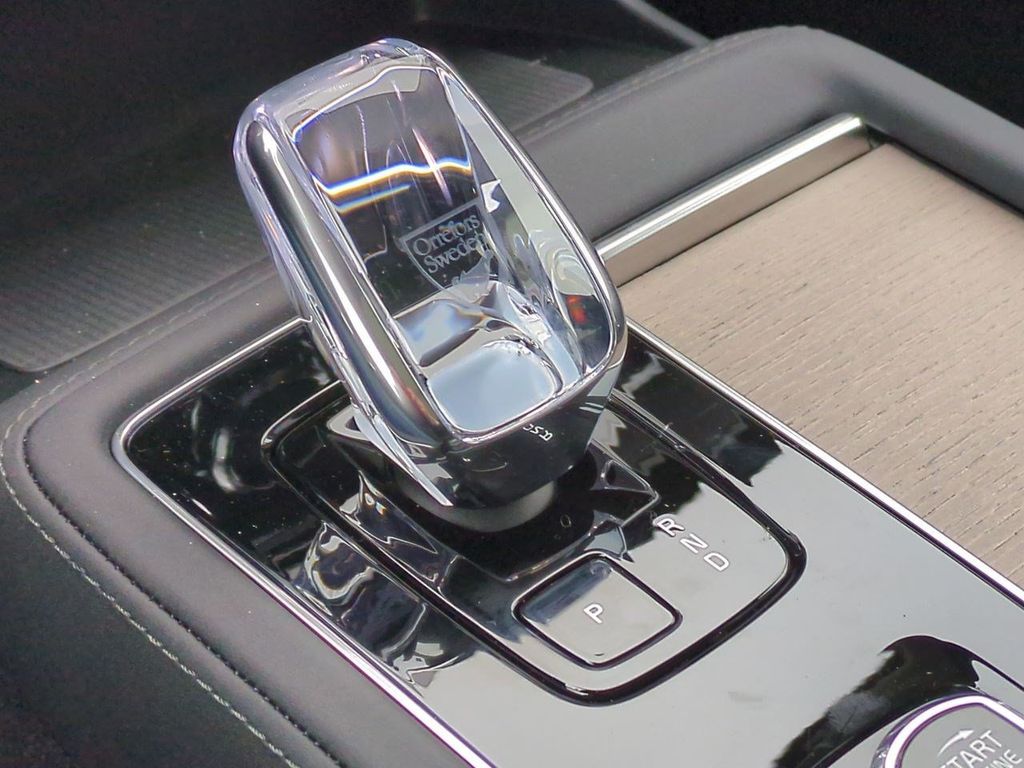 Thumbnail: 2026 Volvo XC90 - 15