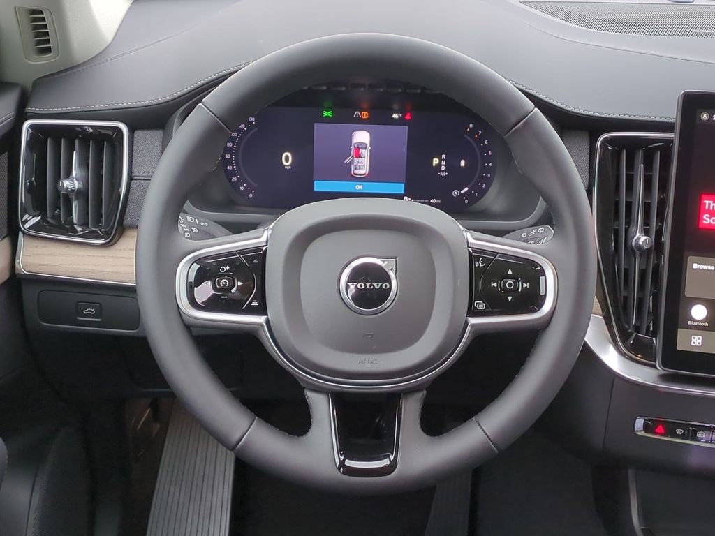 Thumbnail: 2026 Volvo XC90 - 13