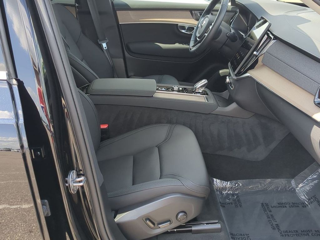 Thumbnail: 2026 Volvo XC90 - 11