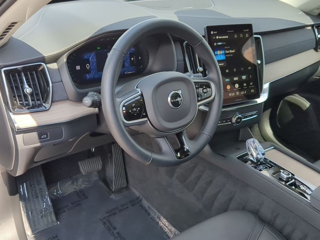 Thumbnail: 2026 Volvo XC90 - 2