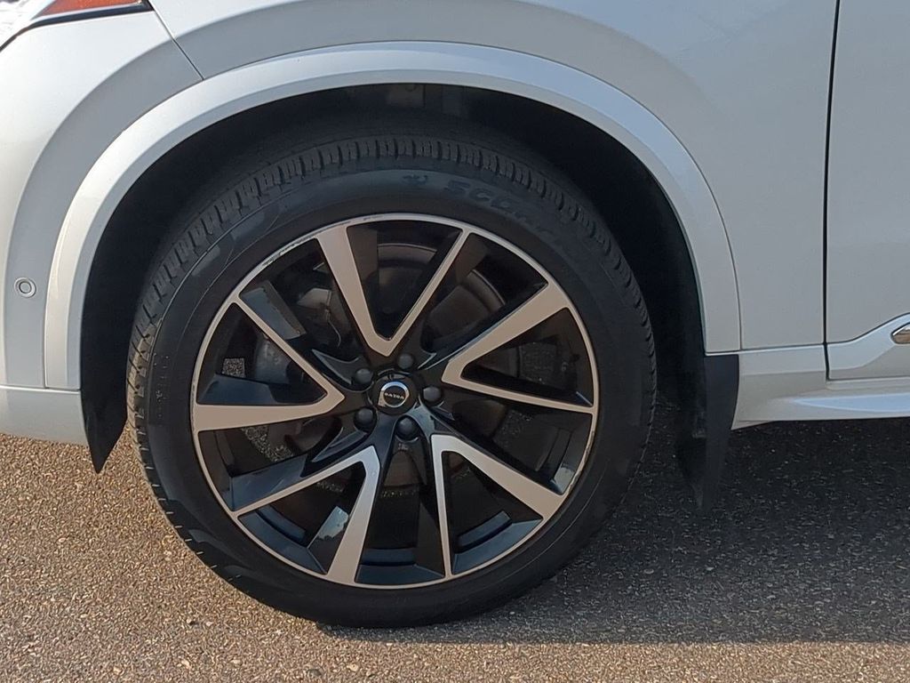 Thumbnail: 2024 Volvo XC90 - 8