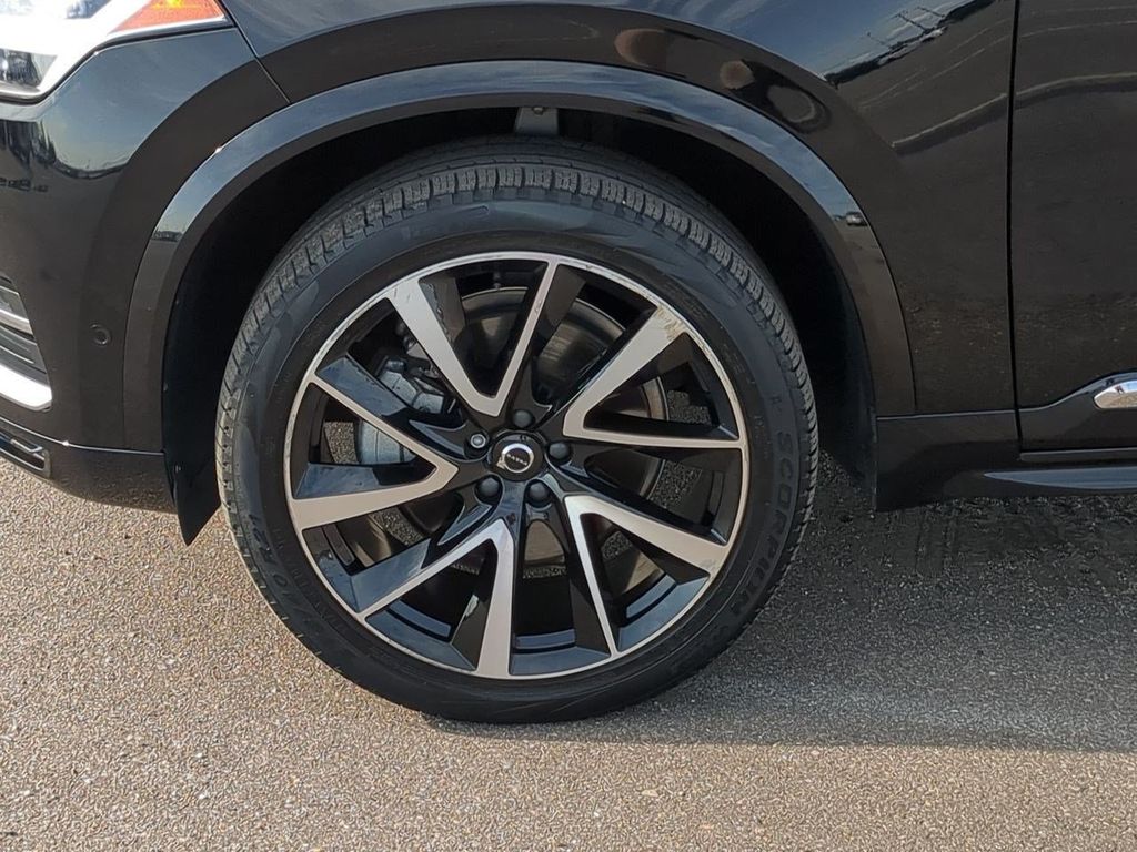 Thumbnail: 2024 Volvo XC90 - 8