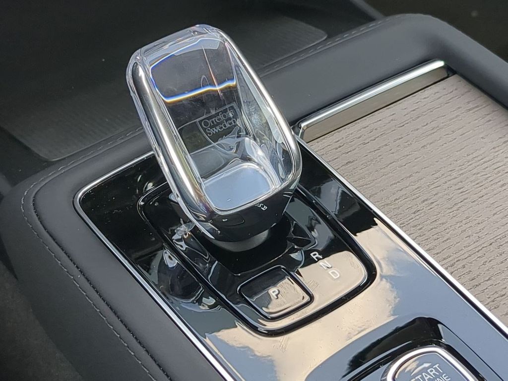 Thumbnail: 2026 Volvo XC90 - 15