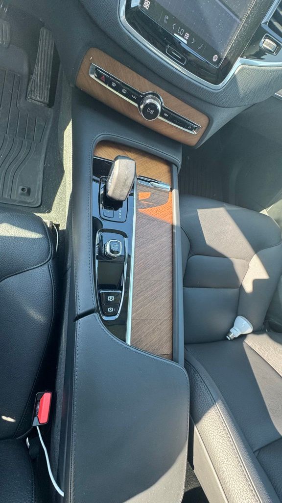 Thumbnail: 2024 Volvo XC90 - 12