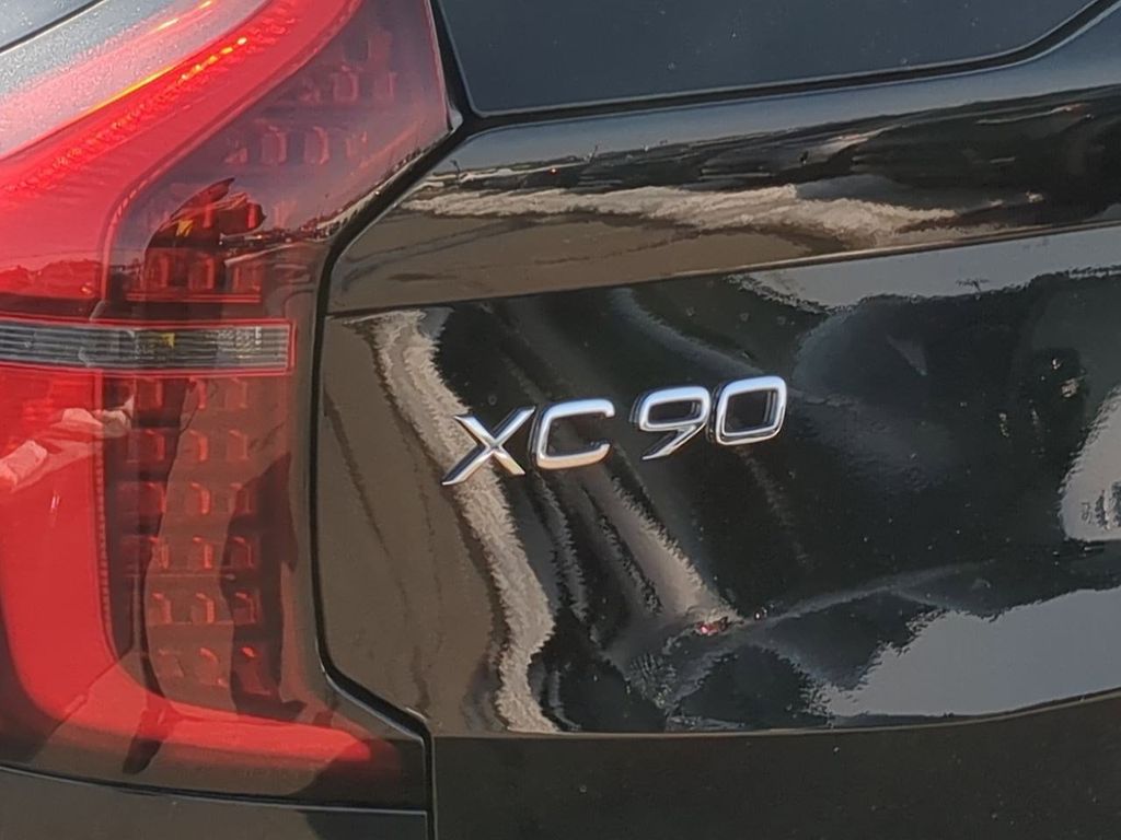Thumbnail: 2026 Volvo XC90 - 22