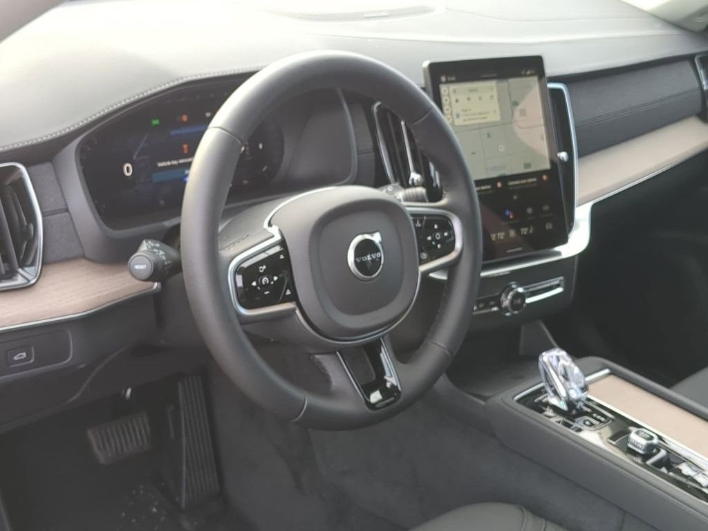 Thumbnail: 2026 Volvo XC90 - 2